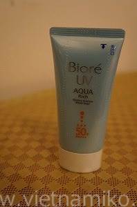 8252782329_d393351621_b